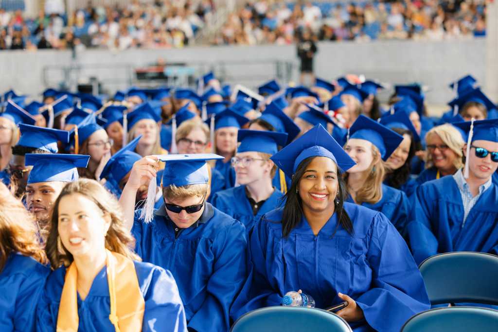 GatewayCCGraduatesChikePhotography(388of483)