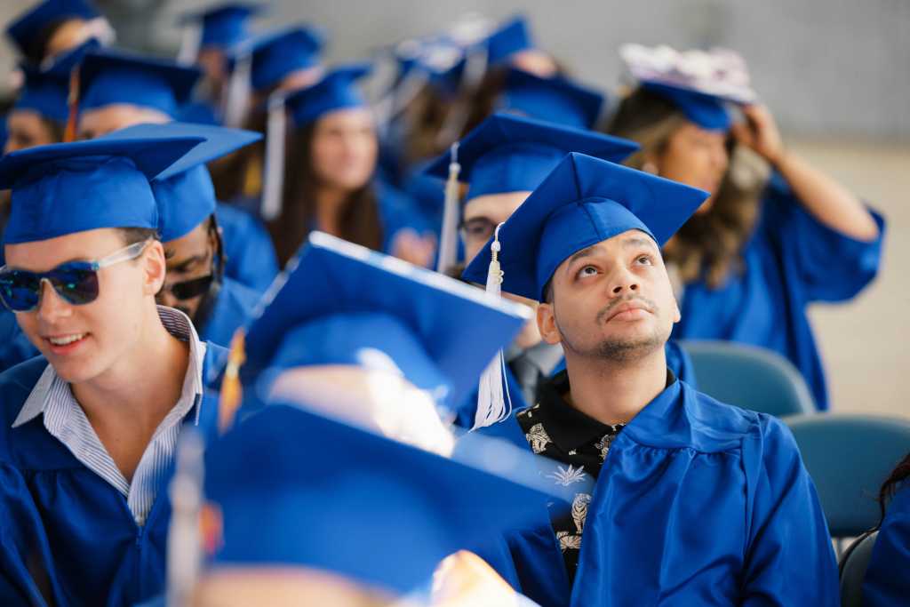 GatewayCCGraduatesChikePhotography(393of483)