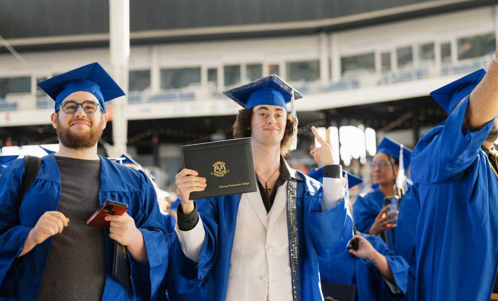 GatewayCCGraduatesChikePhotography(417of483)