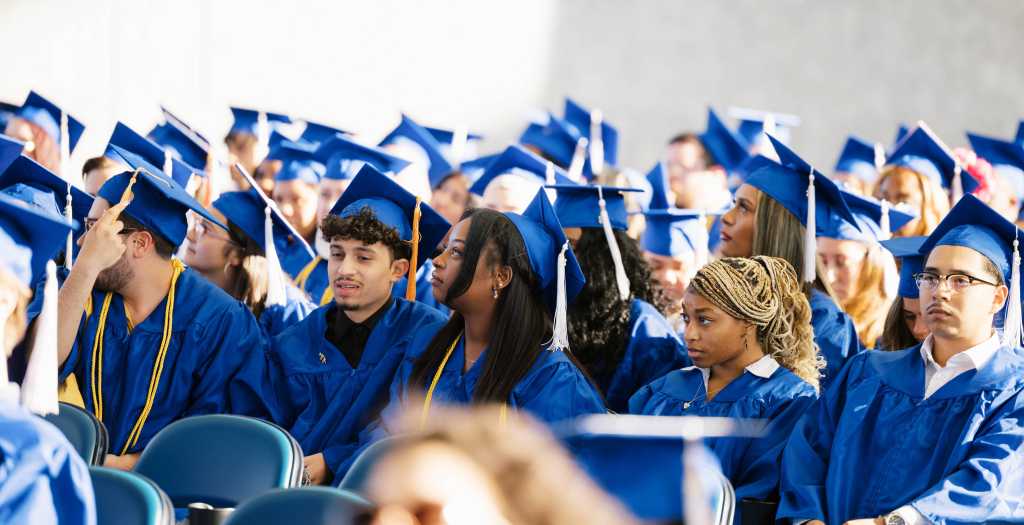 GatewayCCGraduatesChikePhotography(462of483)