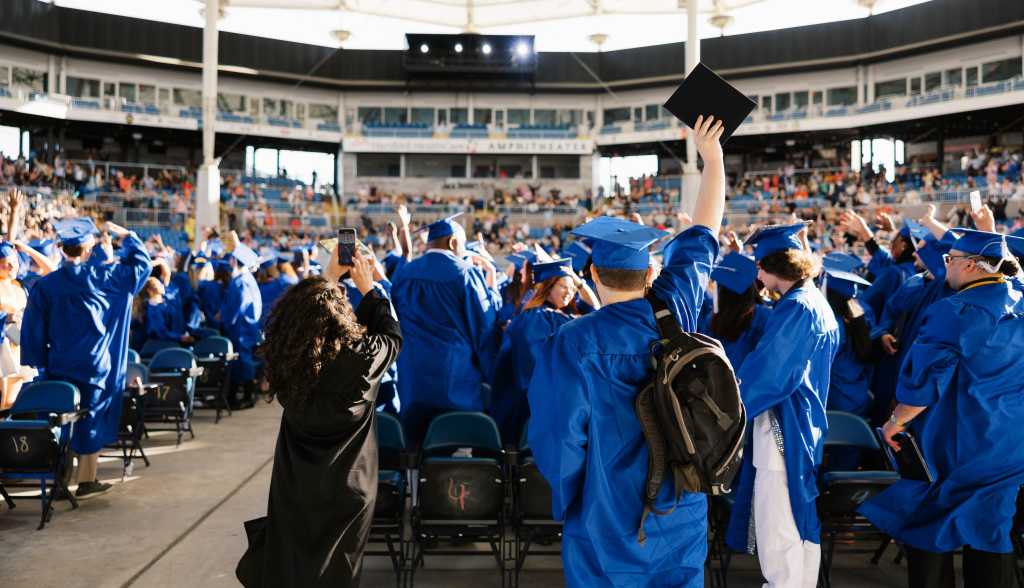 GatewayCCGraduatesChikePhotography(467of483)