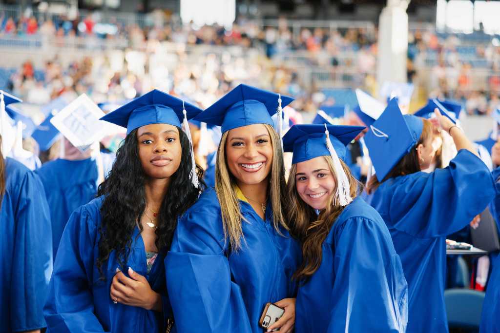 GatewayCCGraduatesChikePhotography(475of483)